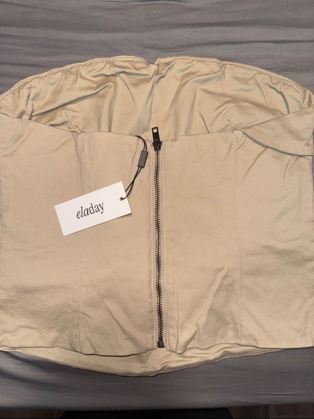 Eladay Strapless Bustier Top in Light Beige